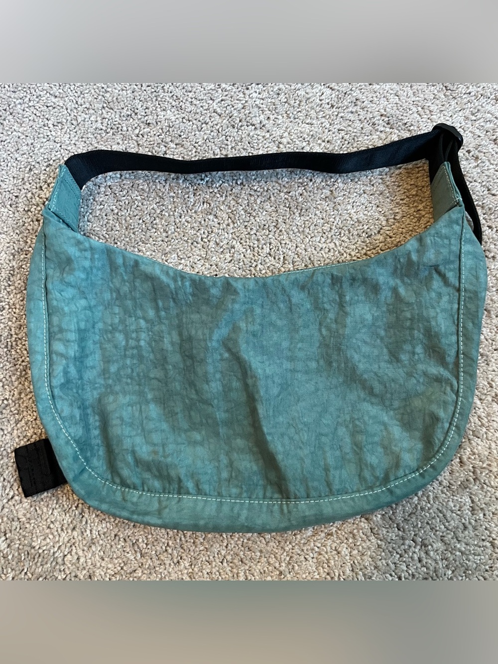 BAGGU Medium Minty Teal Crescent - Picture 4 of 8